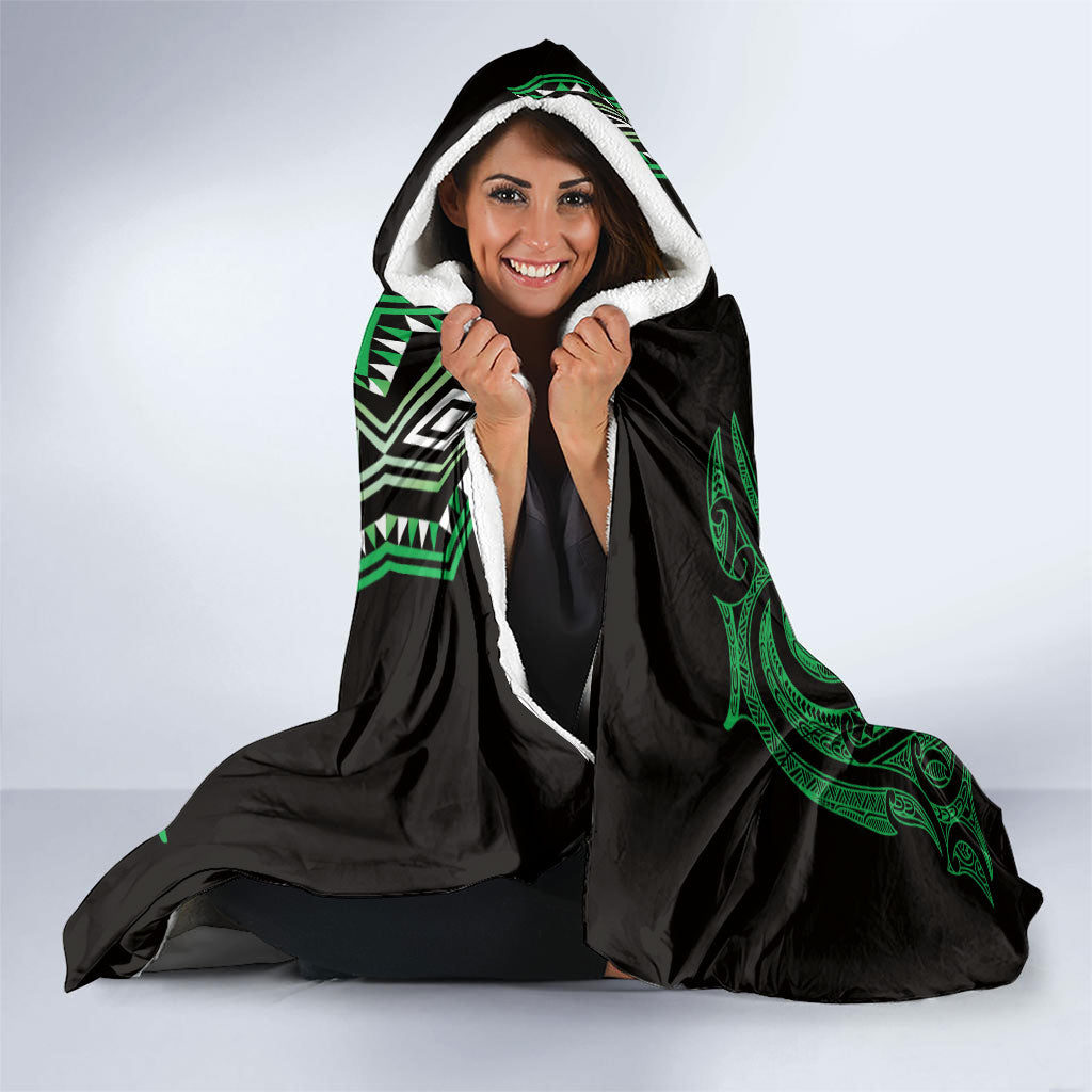 Aotearoa Iwi Ngai Tahu Hooded Blanket NZ Maori Humpback Whale Taniko Motifs