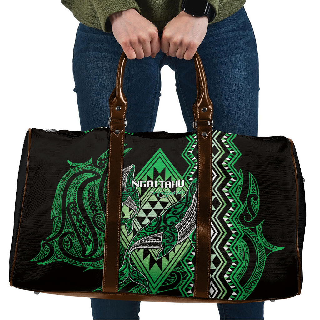Aotearoa Iwi Ngai Tahu Travel Bag NZ Maori Humpback Whale Taniko Motifs LT14 Green - Polynesian Pride