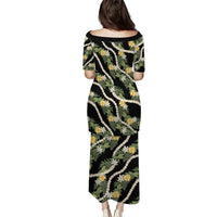 Hawaiian Pikake Maile Lei Family Matching Puletasi and Hawaiian Shirt Tiare Hibiscus Kalo Palapalai Leaf Black