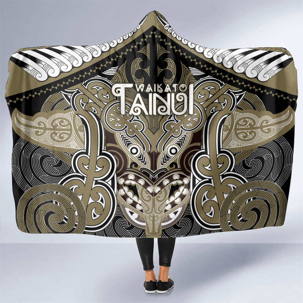 Aotearoa Iwi Waikato Tainui Hooded Blanket Maori Kowhaiwhai Pattern