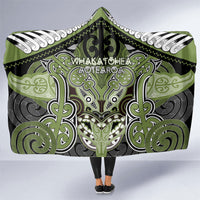Aotearoa Iwi Whakatohea Hooded Blanket Maori Kowhaiwhai Pattern