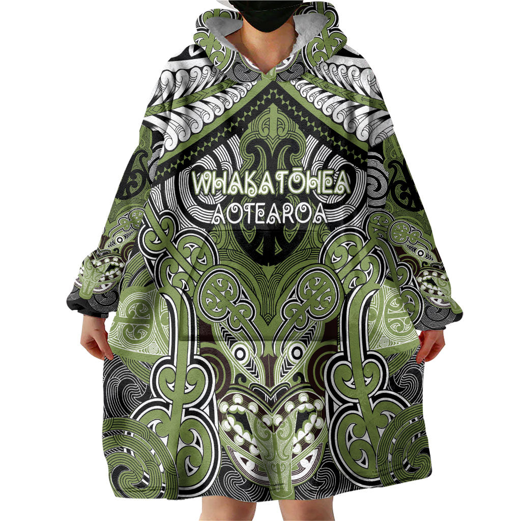 Aotearoa Iwi Whakatohea Personalised Wearable Blanket Hoodie Maori Kowhaiwhai Pattern