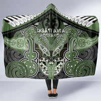 Aotearoa Iwi Ngati Awa Hooded Blanket Maori Kowhaiwhai Pattern