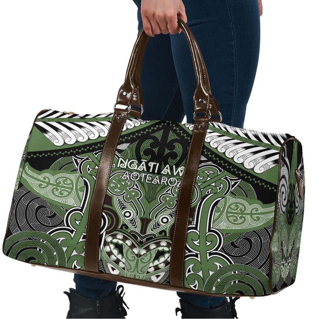 Aotearoa Iwi Ngati Awa Travel Bag Maori Kowhaiwhai Pattern