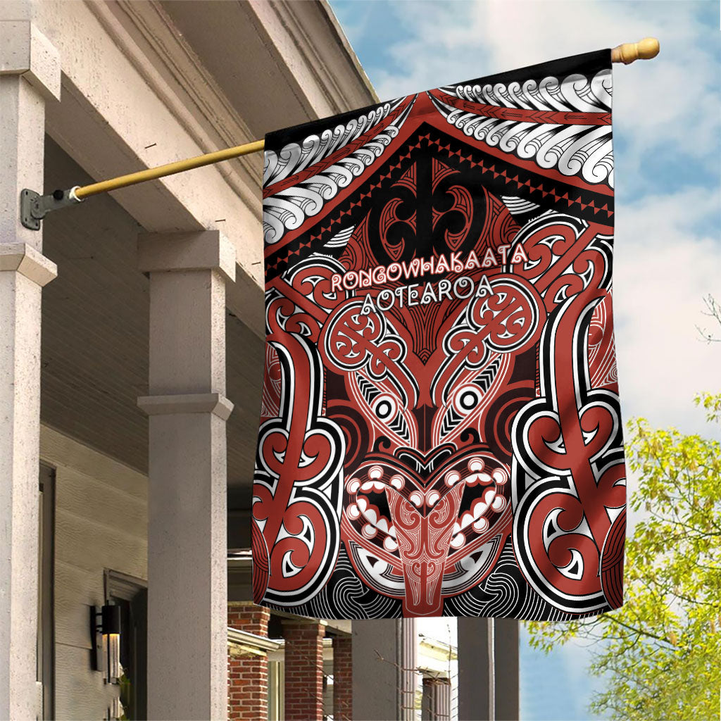 Aotearoa Iwi Rongowhakaata Garden Flag Maori Kowhaiwhai Pattern