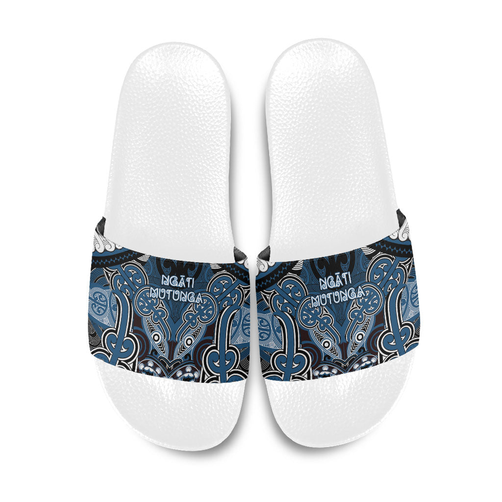 Aotearoa Iwi Ngati Mutunga Slide Sandals Maori Kowhaiwhai Pattern