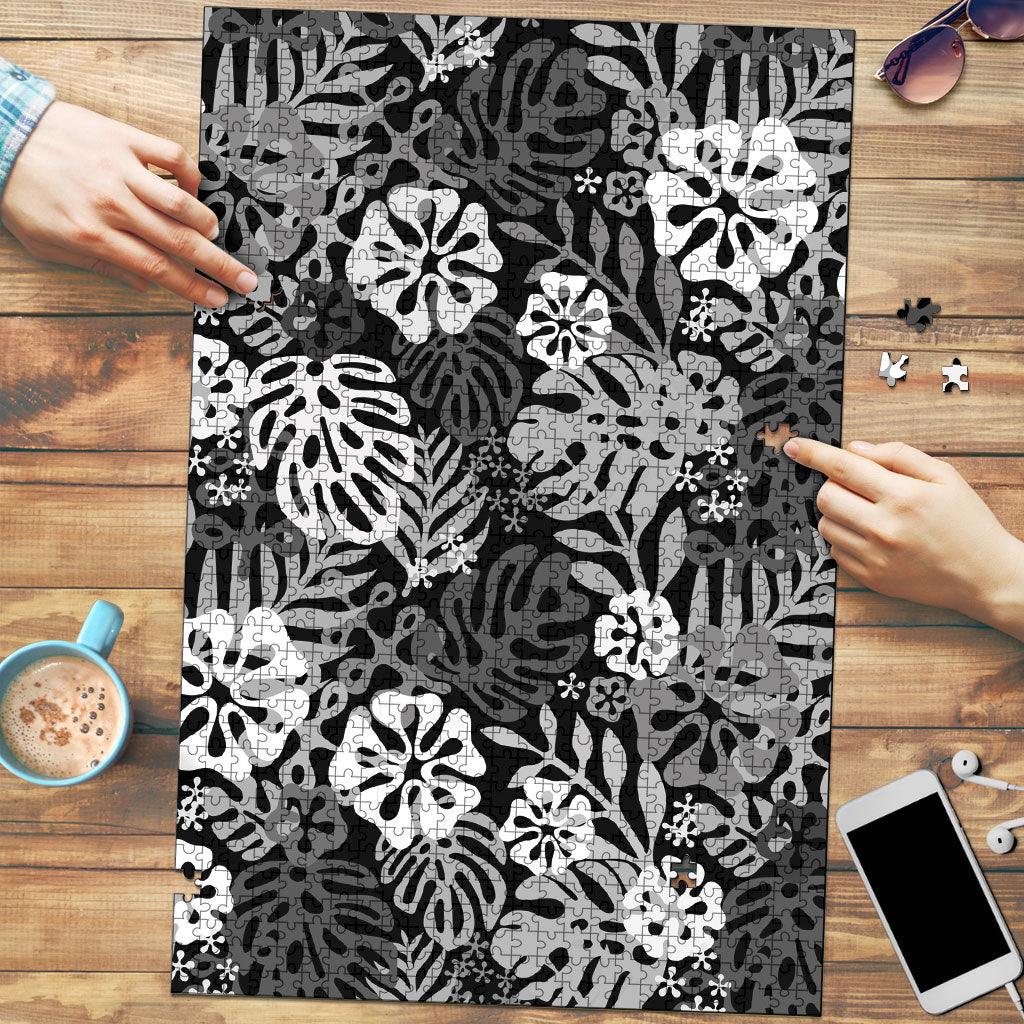 Black Aloha Hawaiian Puzzle Monstera Hibiscus Tropical Pattern