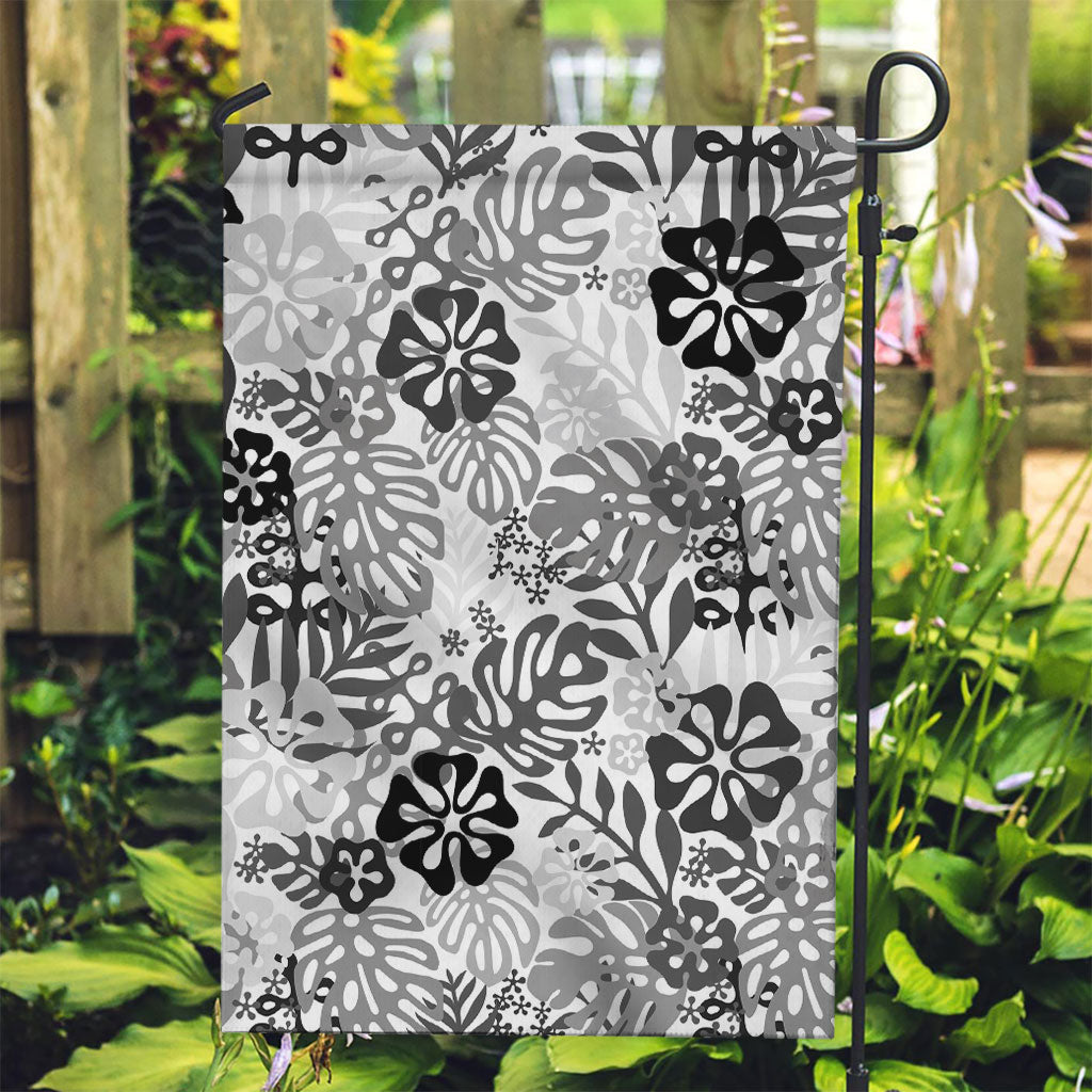 White Aloha Hawaiian Garden Flag Monstera Hibiscus Tropical Pattern