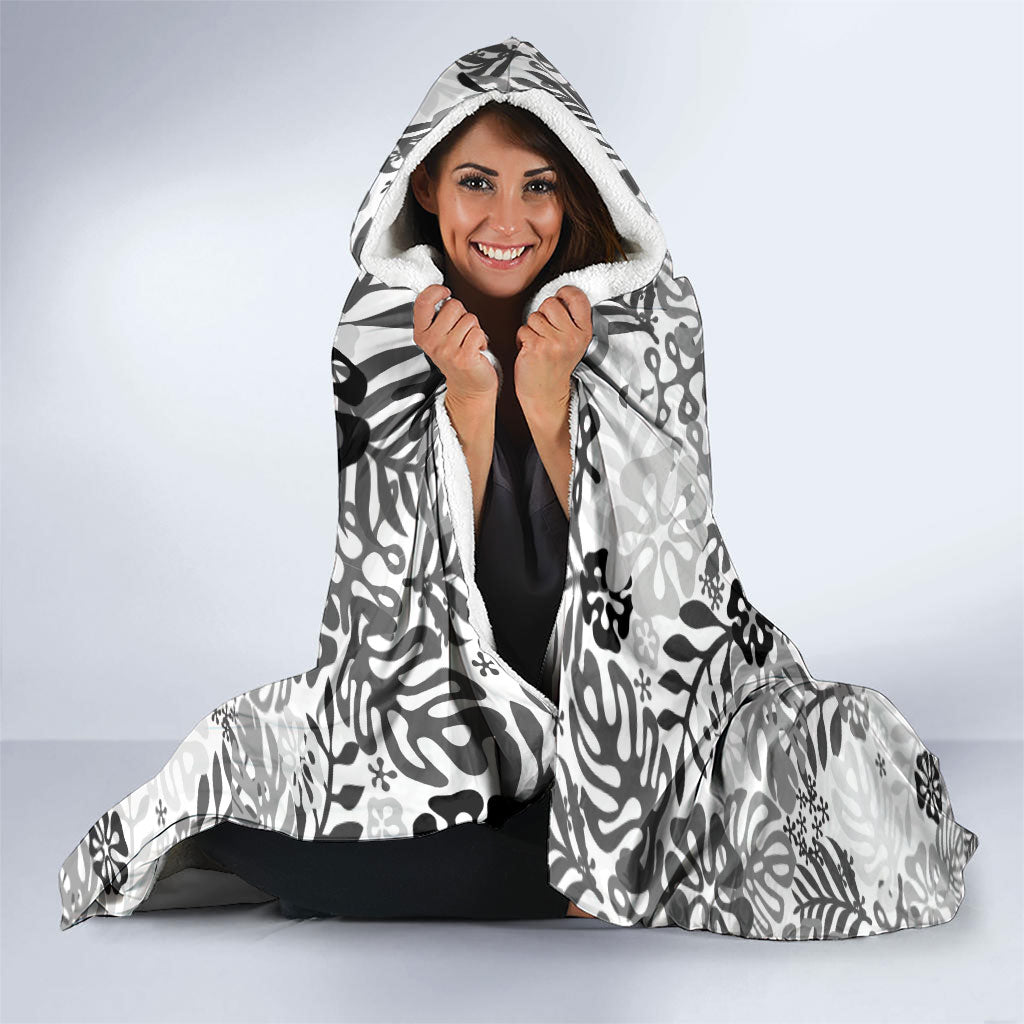 White Aloha Hawaiian Hooded Blanket Monstera Hibiscus Tropical Pattern