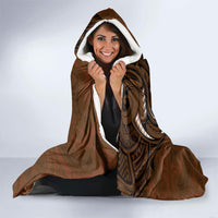 New Zealand Taiaha Hooded Blanket Maori Weapon Silver Fern Maori Pattern