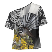New Zealand Fantail Bird Cross Shoulder Shirt Maori Piwakawaka Kowhai Maori Pattern