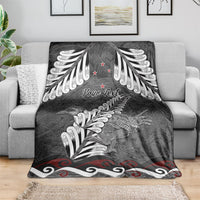 New Zealand Weka Personalised Blanket Aotearoa Hen Silver Fern Maori Pattern