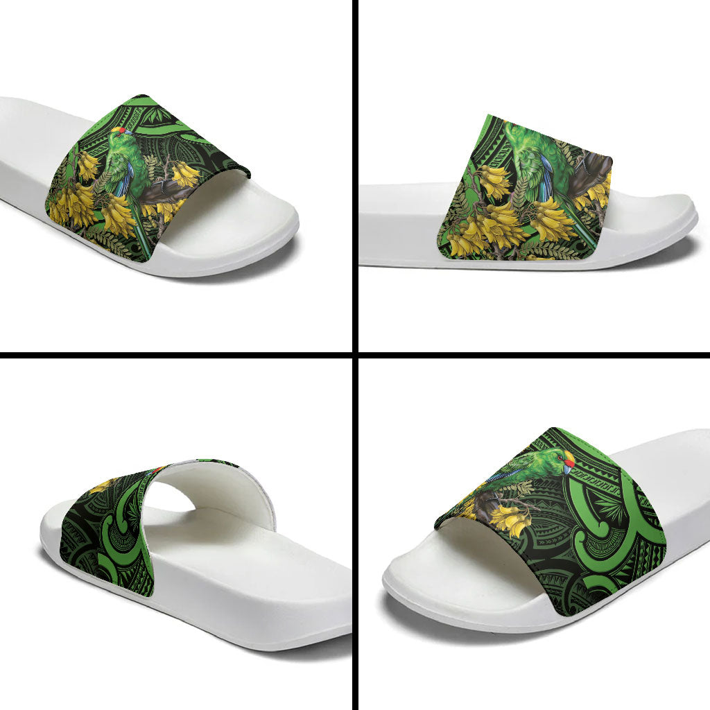 New Zealand Parakeet Bird Slide Sandals Maori Kakariki Kowhai Maori Pattern