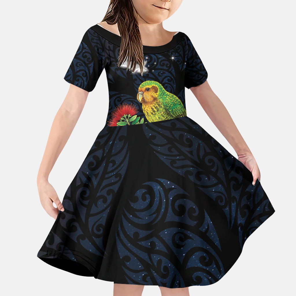 New Zealand Kakapo Matariki Personalised Family Matching Mermaid Dress and Hawaiian Shirt Pohutukawa Flower Galaxy Maori Pattern LT22 Daughter's Dress Black - Polynesian Pride