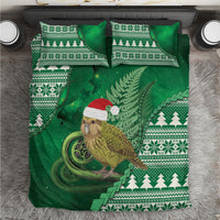 New Zealand Kakapo Christmas In July Bedding Set Silver Fern Santa Xmas Green Color