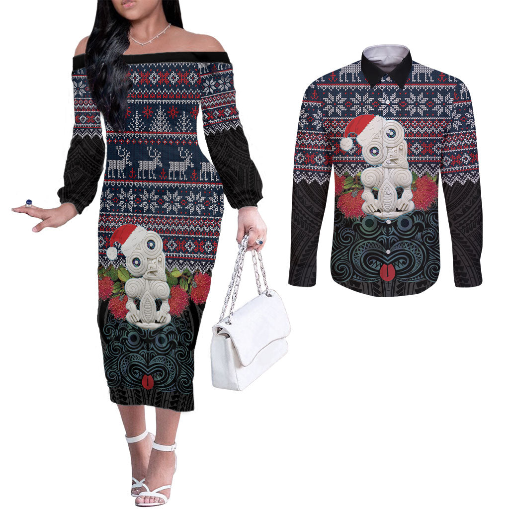 New Zealand Hei Tiki Christmas In July Couples Matching Off The Shoulder Long Sleeve Dress and Long Sleeve Button Shirt Pohutukawa Santa Xmas Polynesian Pattern LT22 Black - Polynesian Pride