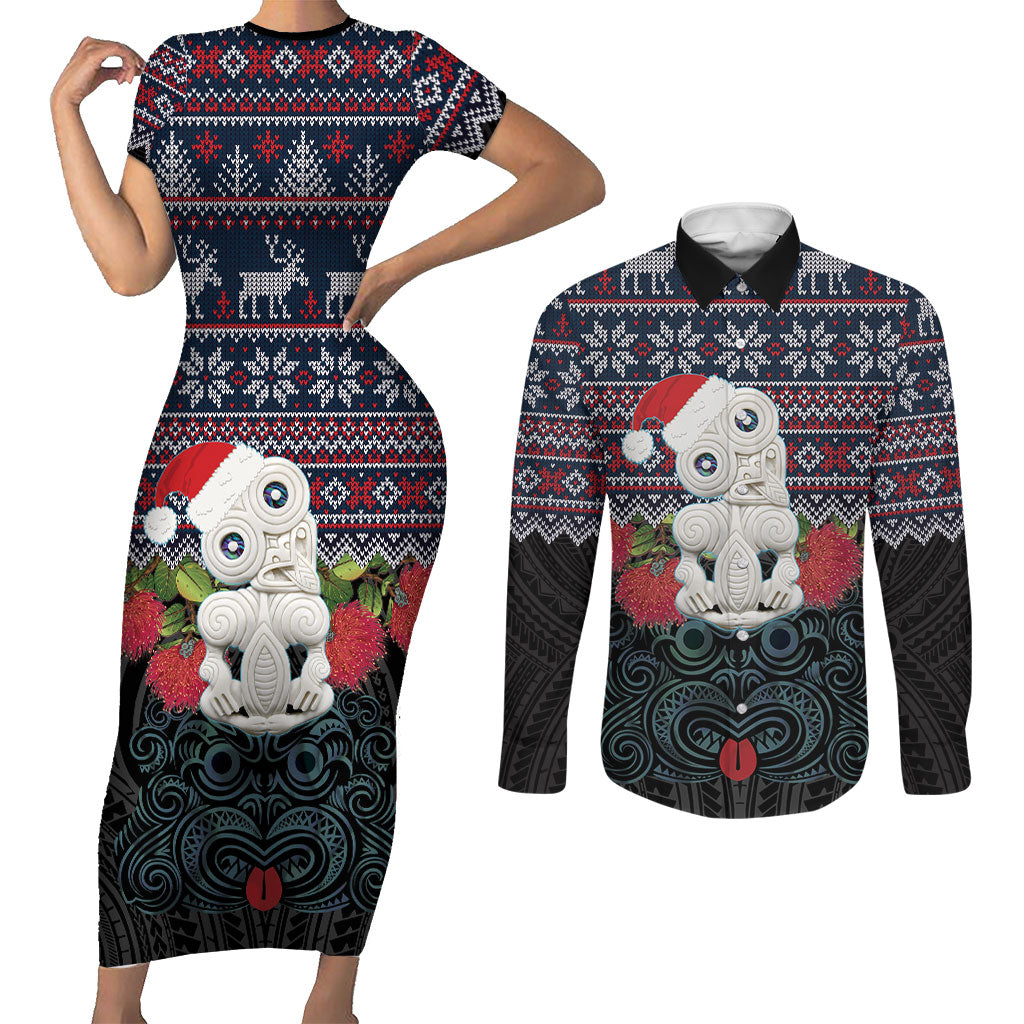 New Zealand Hei Tiki Christmas In July Couples Matching Short Sleeve Bodycon Dress and Long Sleeve Button Shirt Pohutukawa Santa Xmas Polynesian Pattern LT22 Black - Polynesian Pride