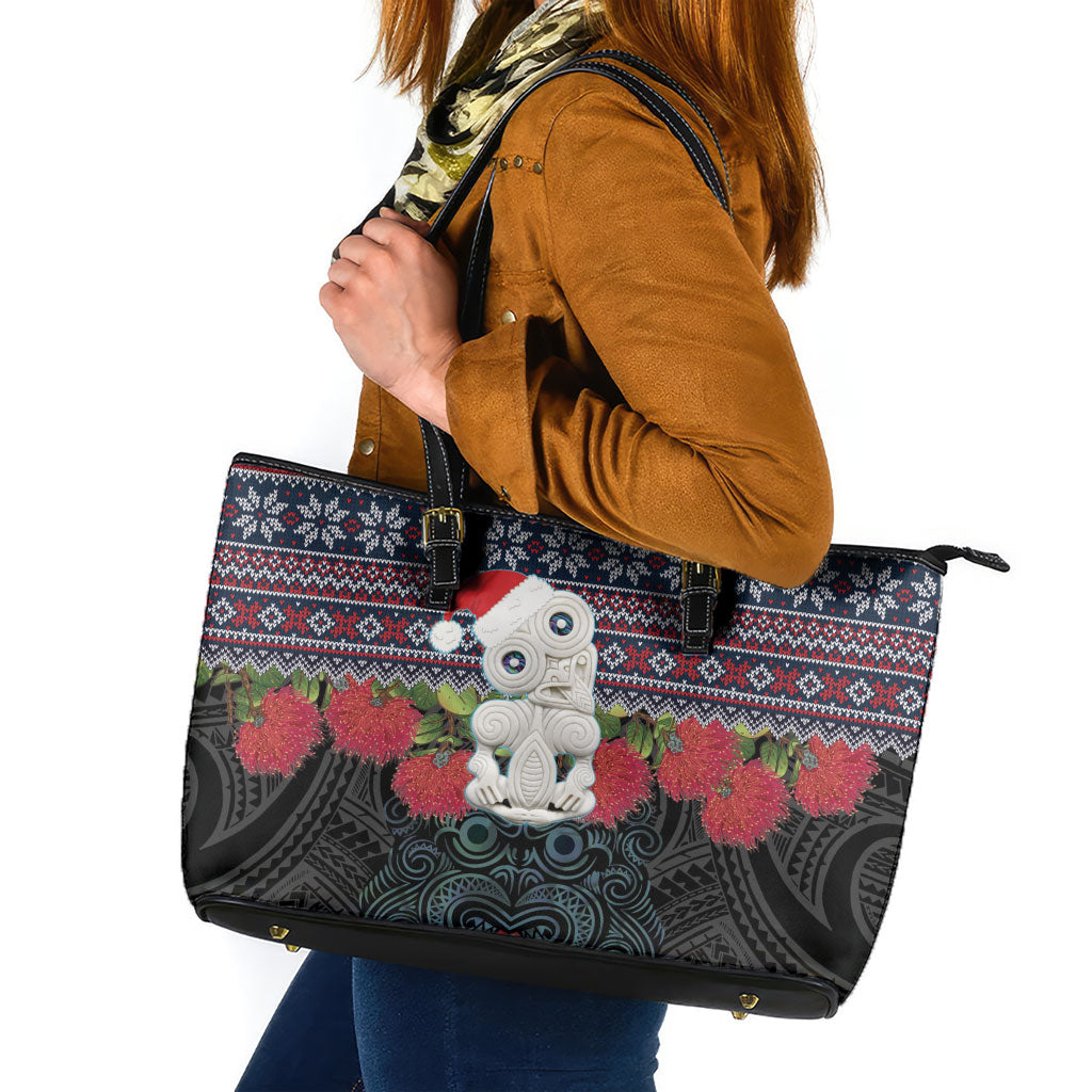 New Zealand Hei Tiki Christmas In July Leather Tote Bag Pohutukawa Santa Xmas Polynesian Pattern
