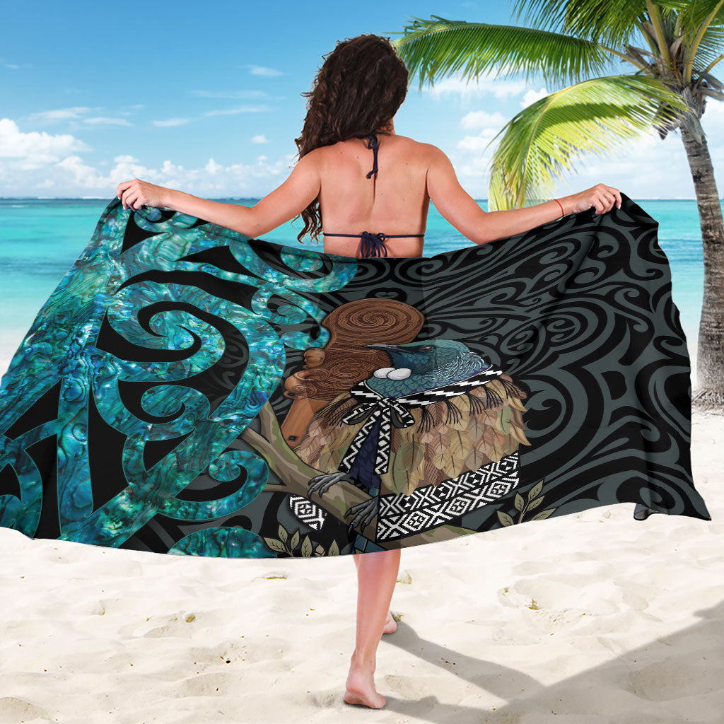 New Zealand Tui Bird Wahaika Sarong Maori Weapon Paua Shell Koru Pattern