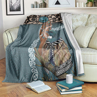 New Zealand Tui Bird Maripi Blanket Maori Weapon Kowhaiwhai Pattern