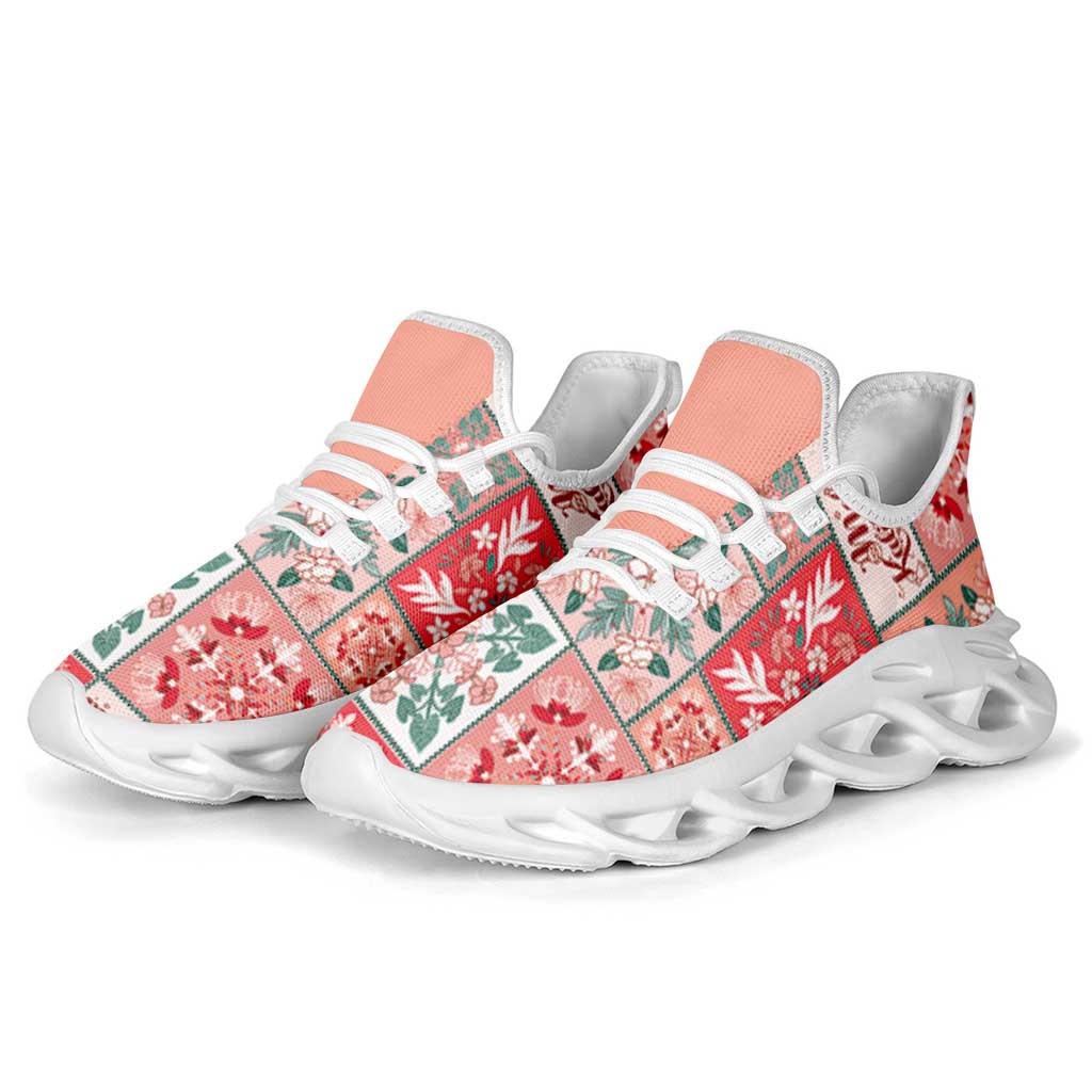 Mele Kalikimaka Hawaii Christmas Clunky Sneakers Ulaula Seamless Floral Motif - Polynesian Pride
