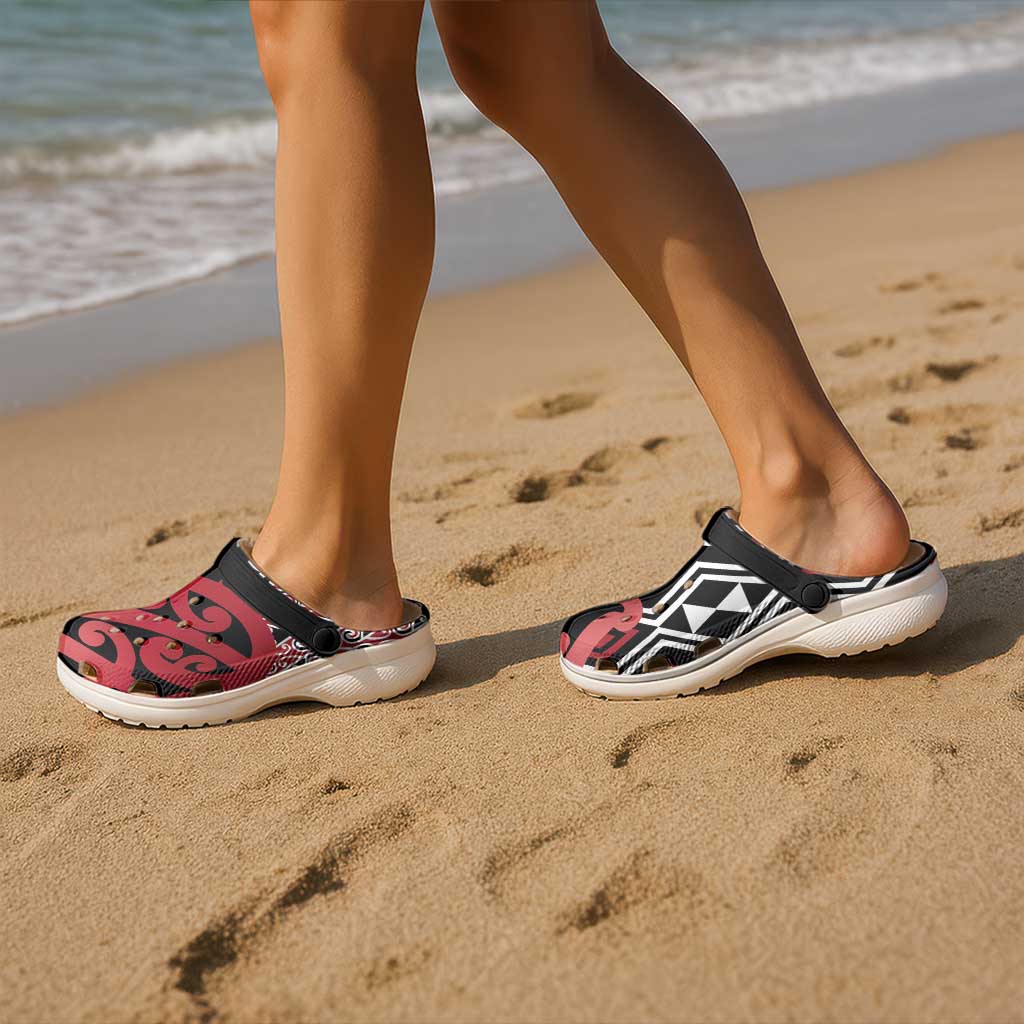 New Zealand Clogs Shoes Aotearoa Kowhaiwhai Mix Taniko Art - Red