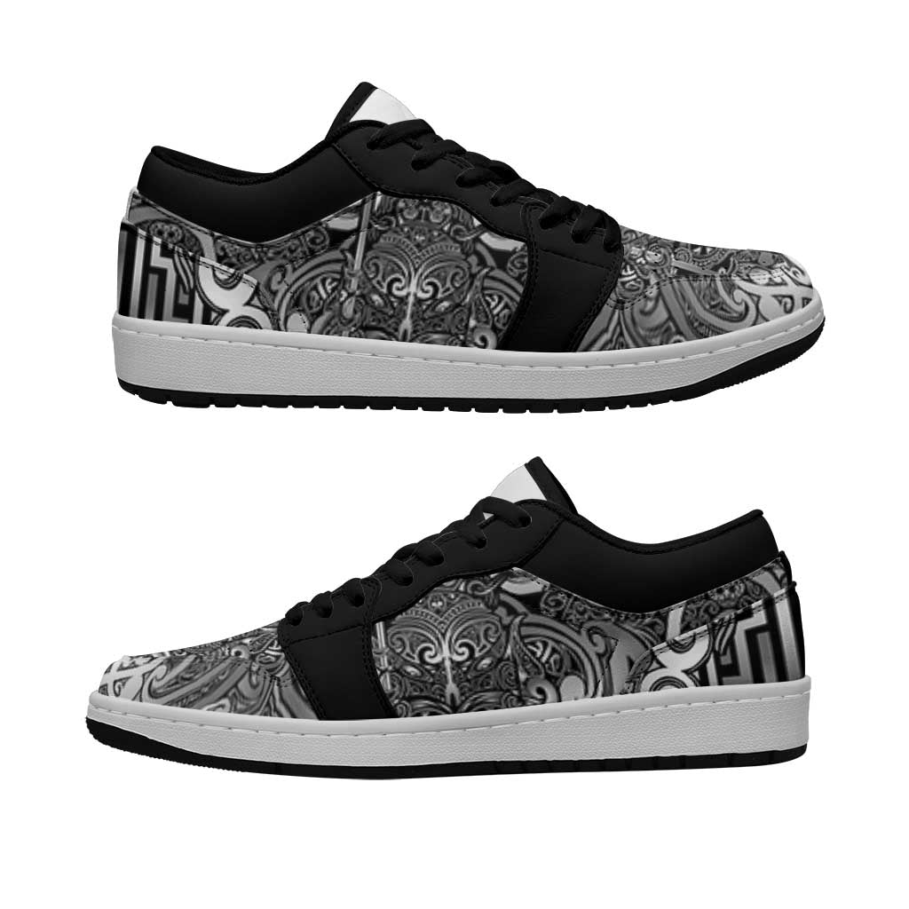 New Zealand Taiaha Maori Low Sneakers Kiwikiwi Minimalist Silver Fern Tukutuku Motif