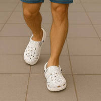 Samoa Siapo Pattern With White Hibiscus Clogs Shoes - Polynesian Pride