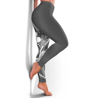 Samoa Siapo Tribal Pattern Leggings Light Gray Polynesian Plumeria Tapa Motif