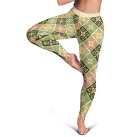 Seamless Pattern Puakenikeni and Kalo Leggings - Polynesian Pride