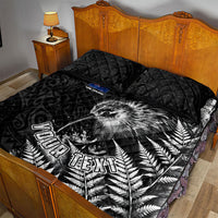 Personalized New Zealand Kiwi Bird Quilt Bed Set Grunge Maori Tribal Pattern Silver Fern
