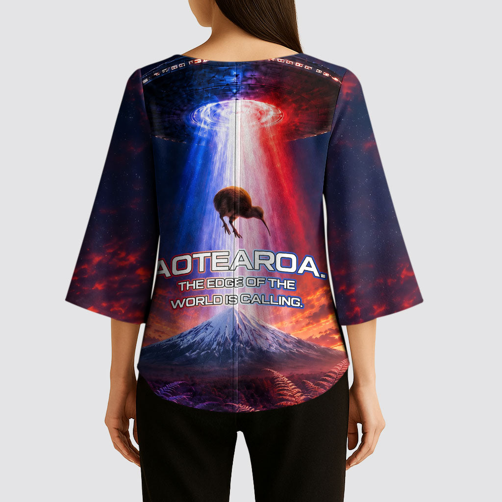 New Zealand Aotearoa Kiwi UFO Kimono Sleeve Blouse Sci-Fi Galaxy Sunset Sky Tower And Mountain