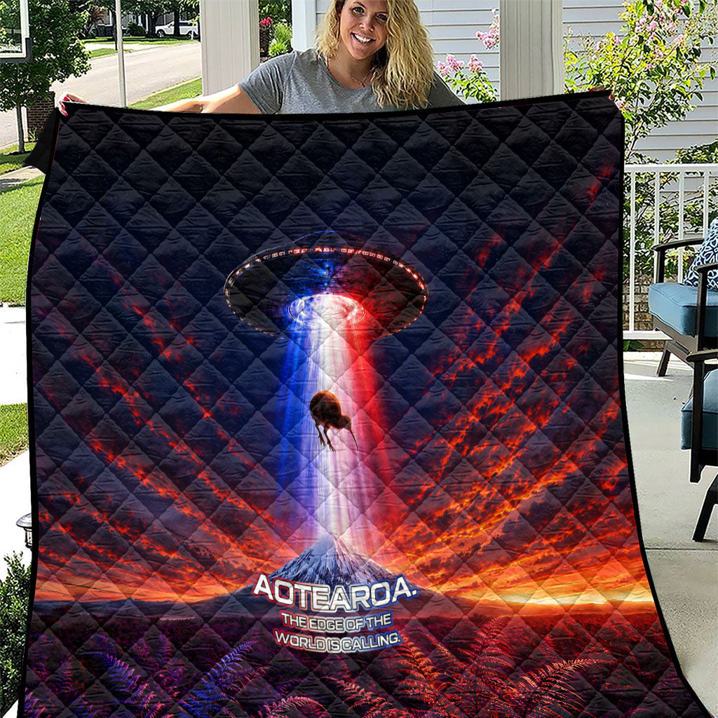 New Zealand Aotearoa Kiwi UFO Quilt Sci-Fi Galaxy Sunset Sky Tower And Mountain