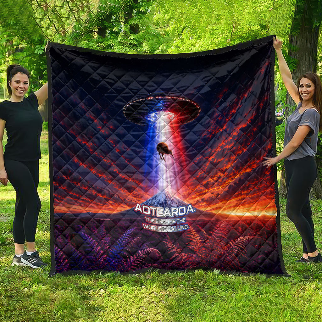New Zealand Aotearoa Kiwi UFO Quilt Sci-Fi Galaxy Sunset Sky Tower And Mountain