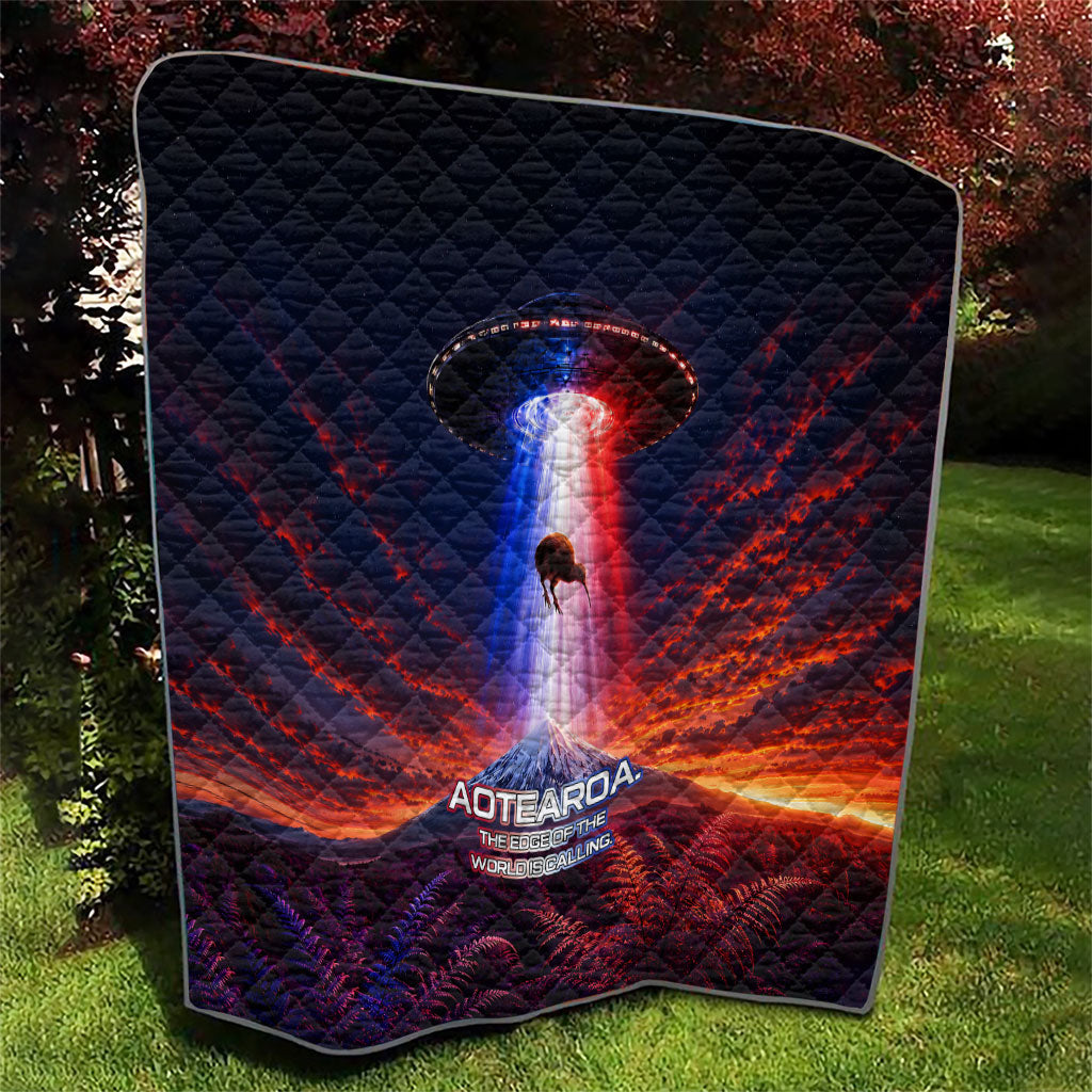 New Zealand Aotearoa Kiwi UFO Quilt Sci-Fi Galaxy Sunset Sky Tower And Mountain