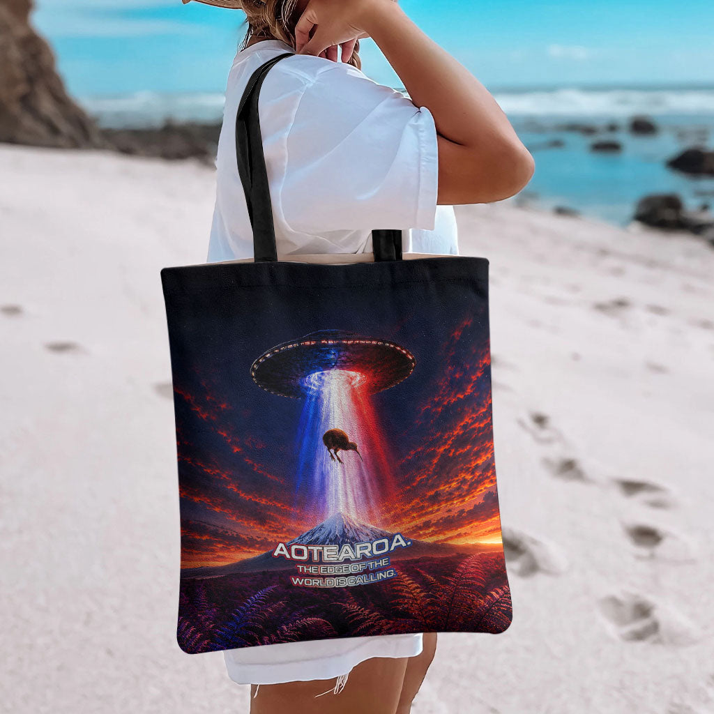 New Zealand Aotearoa Kiwi UFO Tote Bag Sci-Fi Galaxy Sunset Sky Tower And Mountain