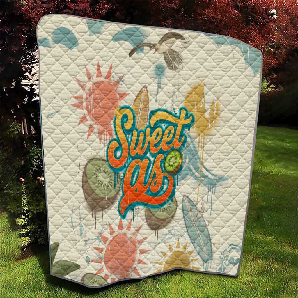 NZ Slang Sweet As Kiwi Shaka Sign Quilt New Zealand Surfboards Sun and Tropical Beach Retro