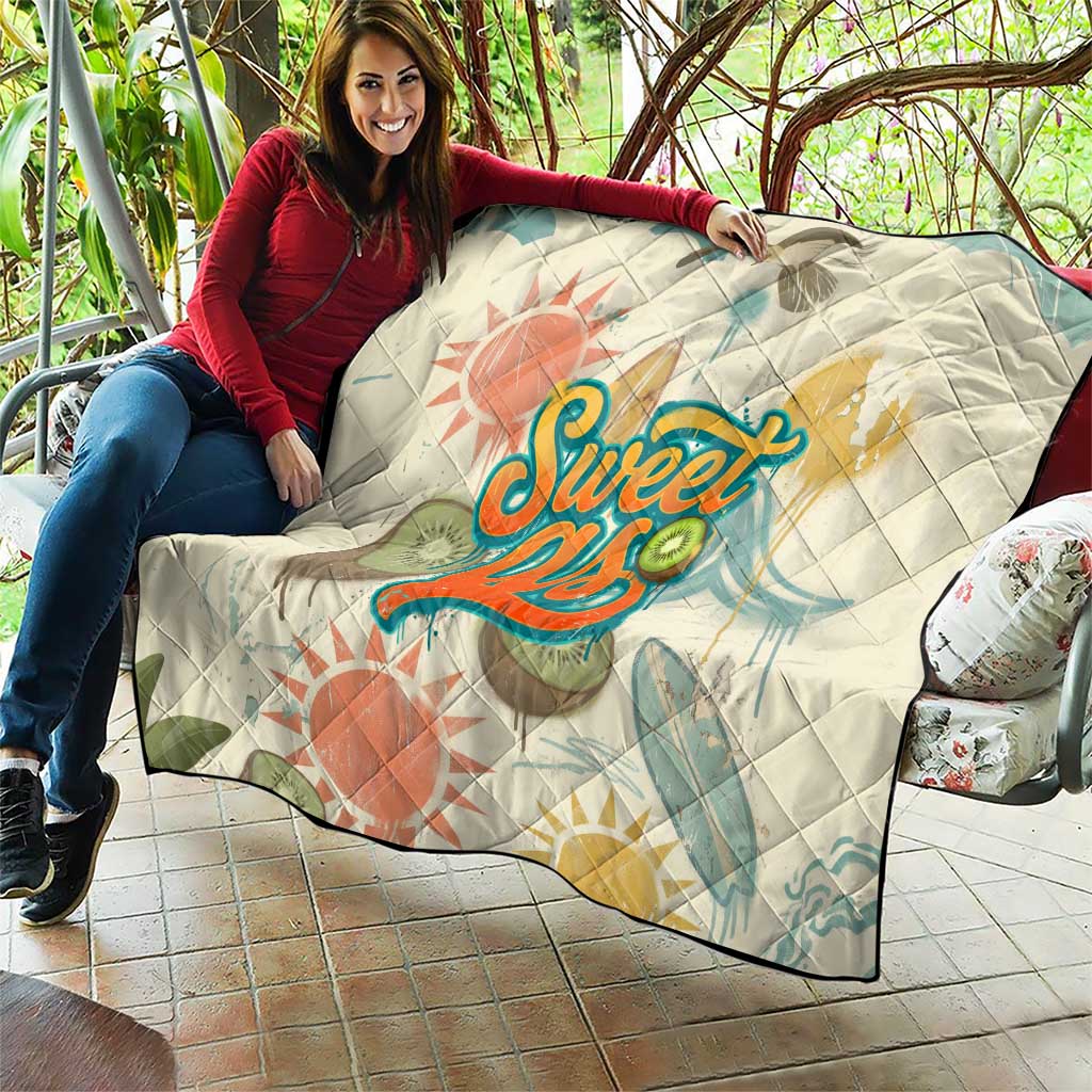NZ Slang Sweet As Kiwi Shaka Sign Quilt New Zealand Surfboards Sun and Tropical Beach Retro