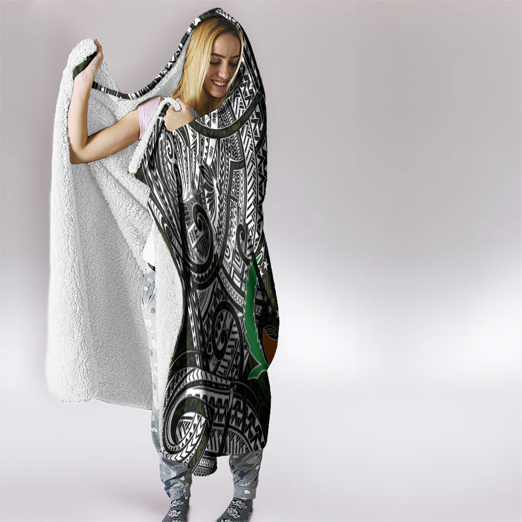 Pohnpei Federated States Of Micronesia Hooded Blanket Polynesian Tribal Heritage Art With Kaselehlie State Seal