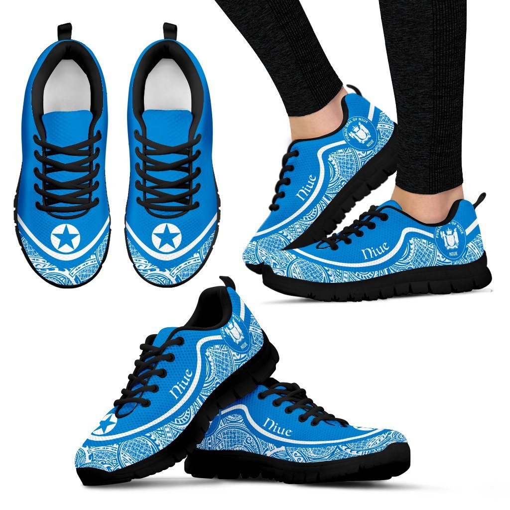 Niue Wave Sneakers - Polynesian Pattern White Blue Color Women's Sneakers - Black - Niue Black - Polynesian Pride