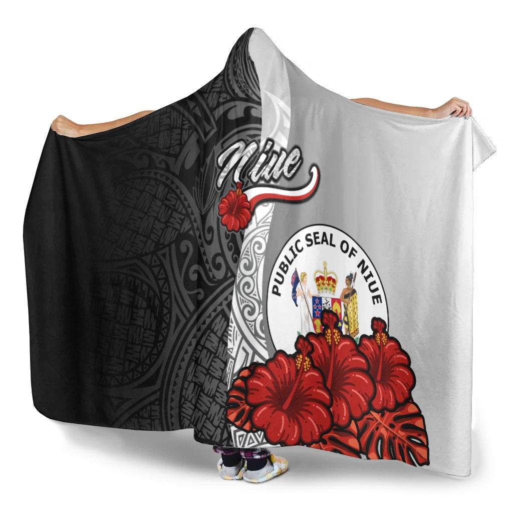 Niue Polynesian Hooded Blanket - Coat Of Arm With Hibiscus White - Polynesian Pride