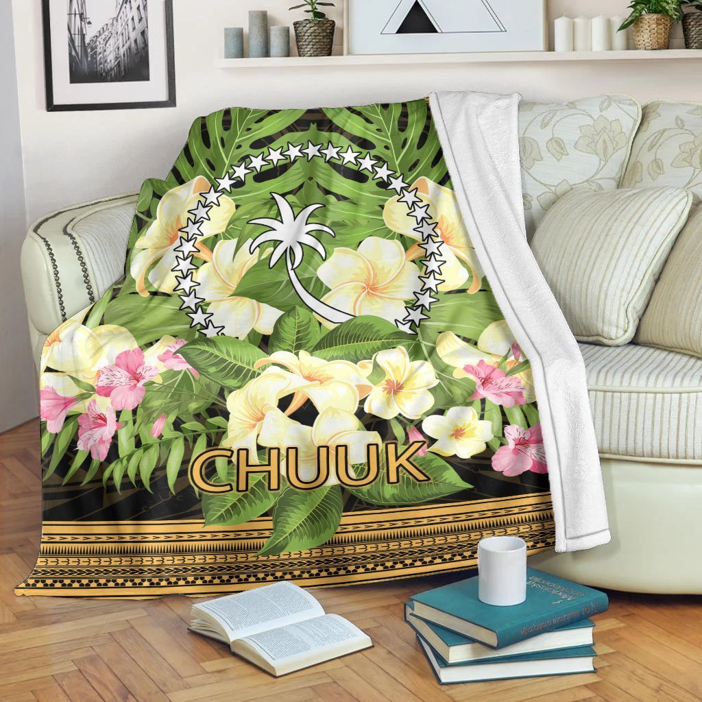 Chuuk State Premium Blanket - Polynesian Gold Patterns Collection White - Polynesian Pride