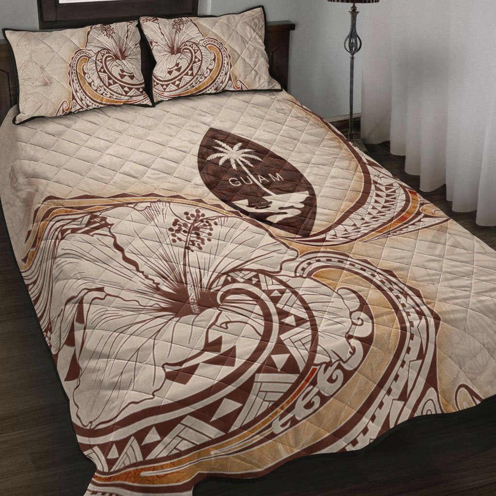 Guam Quilt Bed Set - Hibiscus Flowers Vintage Style Nude - Polynesian Pride