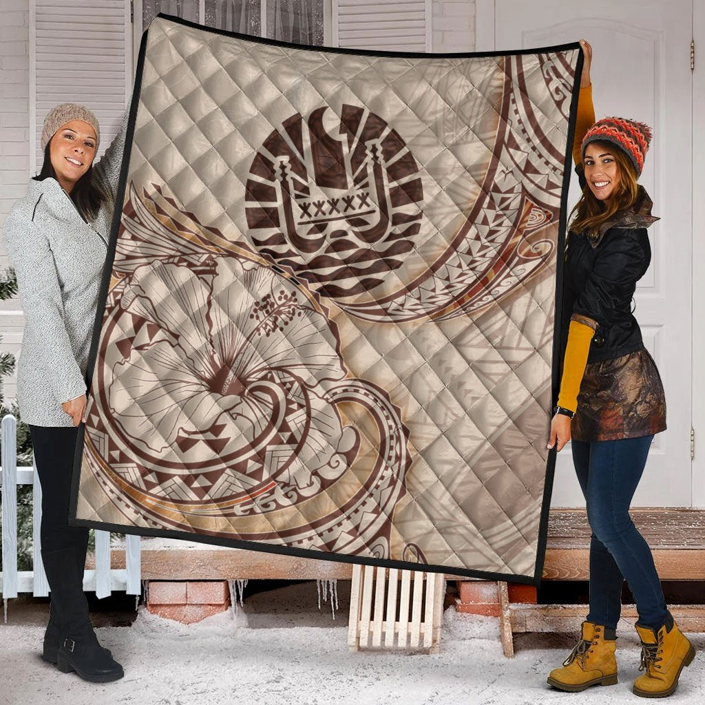 French Polynesia Premium Quilt - Hibiscus Flowers Vintage Style - Polynesian Pride