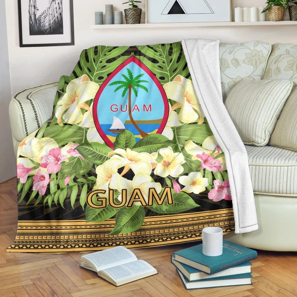 Guam Premium Blanket - Polynesian Gold Patterns Collection White - Polynesian Pride