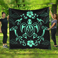 Hawaii Honu Turtle Dolphin With Plumeria Premium Quilts - AH Black - Polynesian Pride