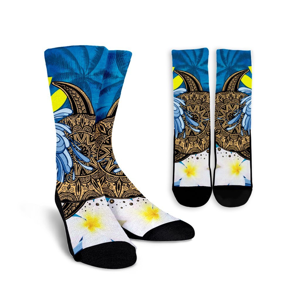 Hawaii Sea Turtle Plumeria Coconut Tree Crew Socks - AH Crew Socks White - Polynesian Pride