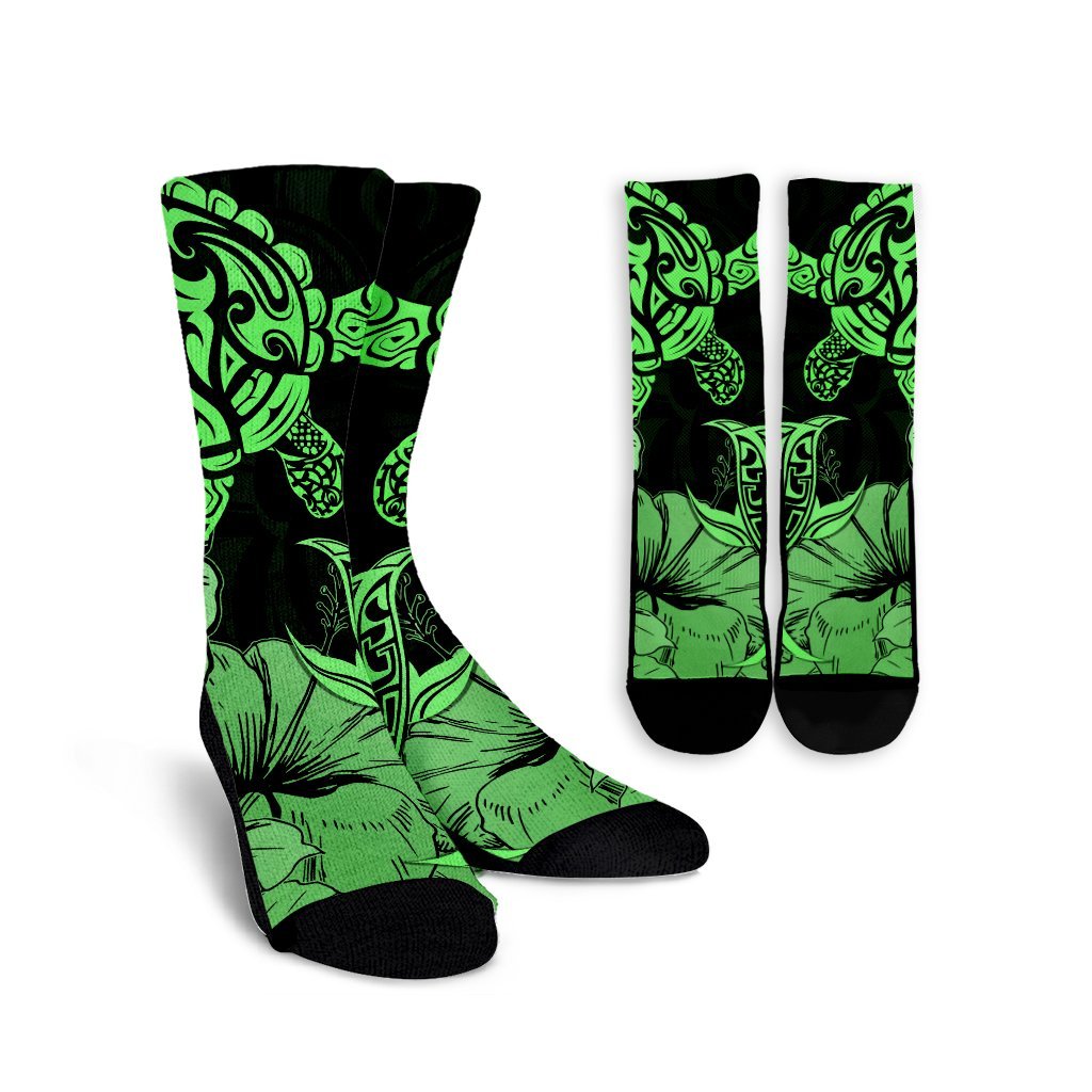 Hawaii Turtle Crew Socks Polynesian Hibiscus Art Green - AH Crew Socks White - Polynesian Pride