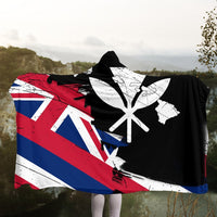 Hawaiian Flag Hawaii Map Kanaka Polynesian Hooded Blanket - Classic Style - Polynesian Pride
