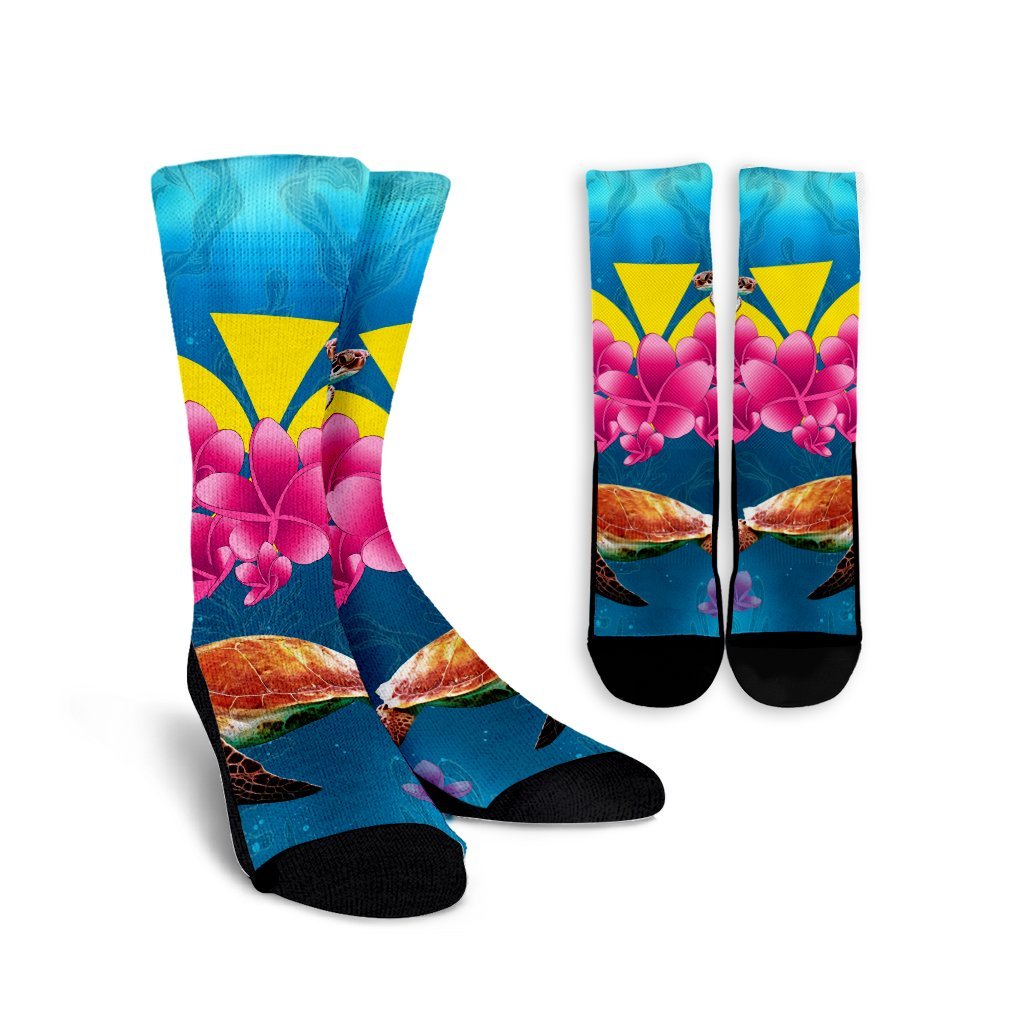 Hawaiian Plumeria Kanaka Turtle Sea Polynesian Crew Socks - AH Crew Socks White - Polynesian Pride